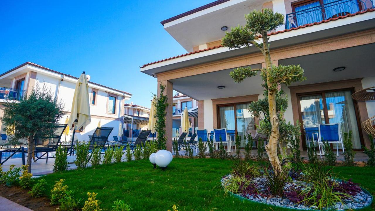 Rota Seaside Otel Cunda Extérieur photo