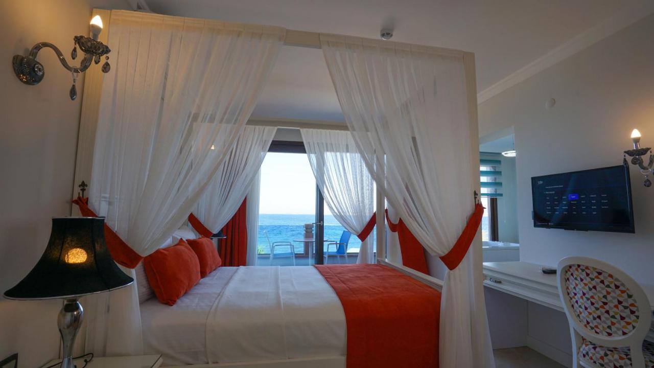 Rota Seaside Otel Cunda Extérieur photo