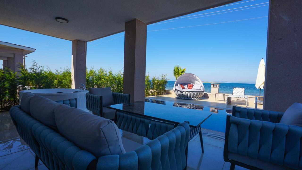 Rota Seaside Otel Cunda Extérieur photo