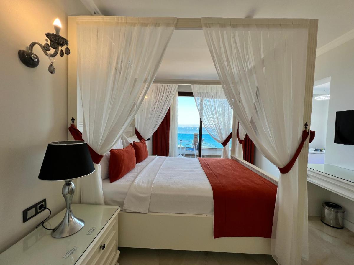 Rota Seaside Otel Cunda Extérieur photo