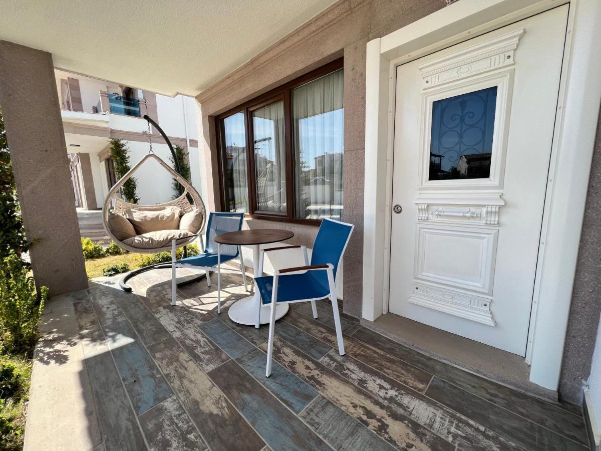 Rota Seaside Otel Cunda Extérieur photo