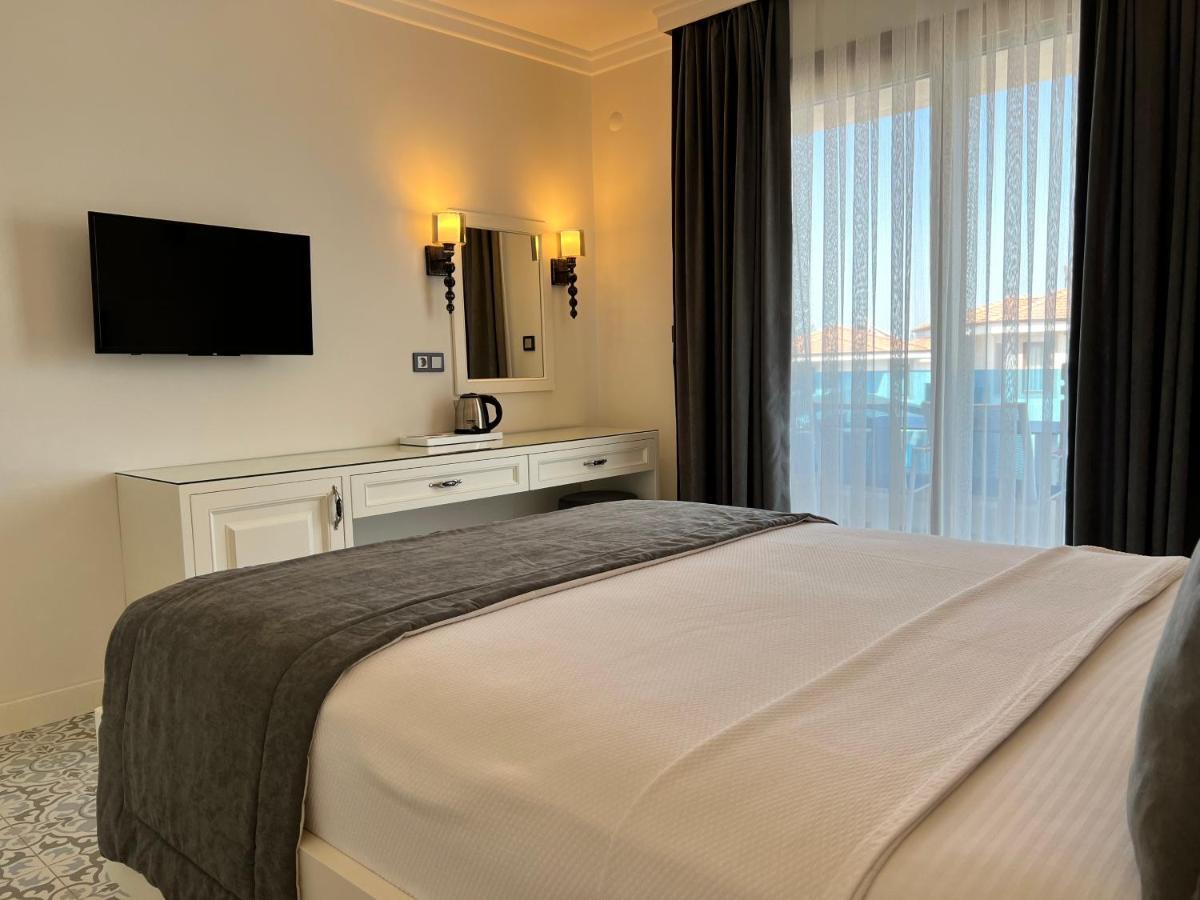 Rota Seaside Otel Cunda Extérieur photo