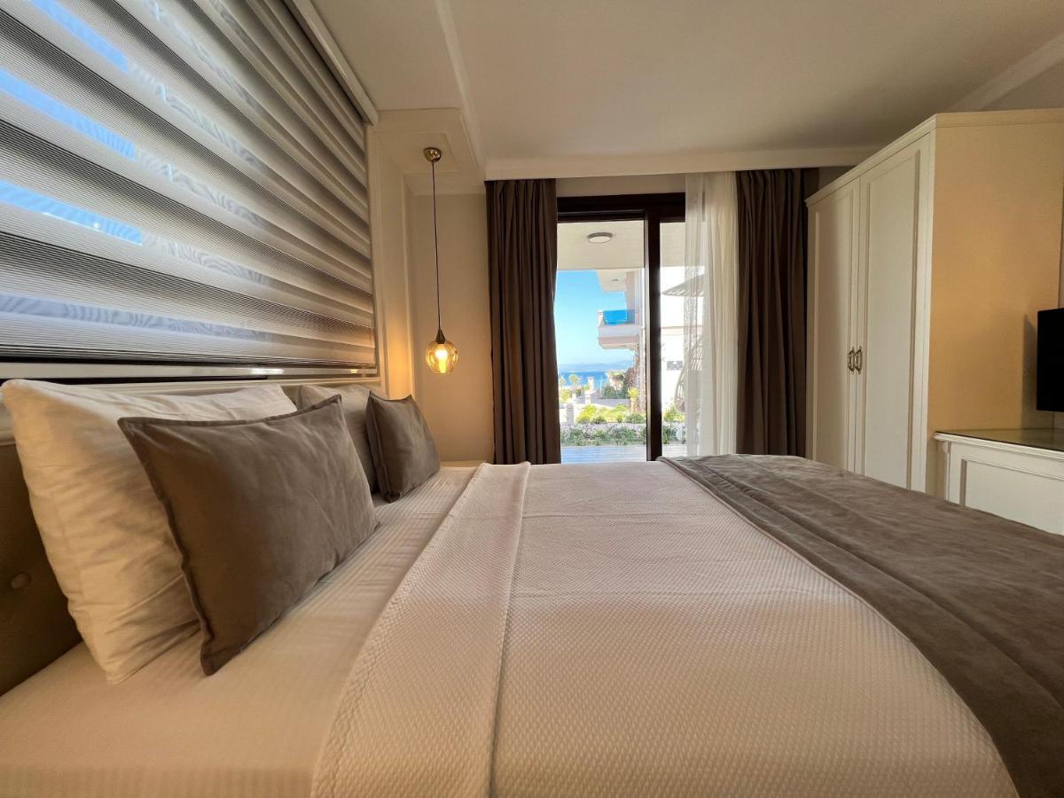 Rota Seaside Otel Cunda Extérieur photo